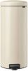 Brabantia Newicon Pedaalemmer 30 Liter Met Kunststof Binnenemmer Soft Beige online kopen